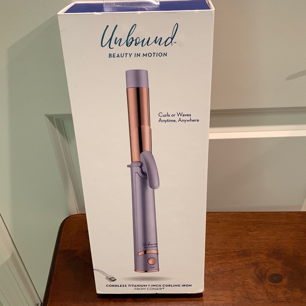 UNBOUND BEAUTY IN MOTION BRAND NEW IN BOX CORDLESS TITANIUM 1-INCH CURLING IRON